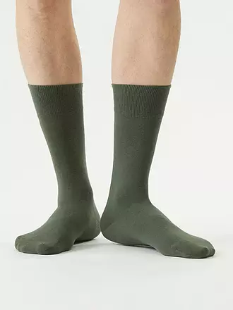 VON JUNGFELD | Socken Yukon / olive | dunkelgrün