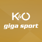 Das Bild zeigt das Logo „K&O giga sport“ in weißer Schrift auf einem gold-orangefarbenen Hintergrund mit Farbverlauf und wellenartigen Mustern.