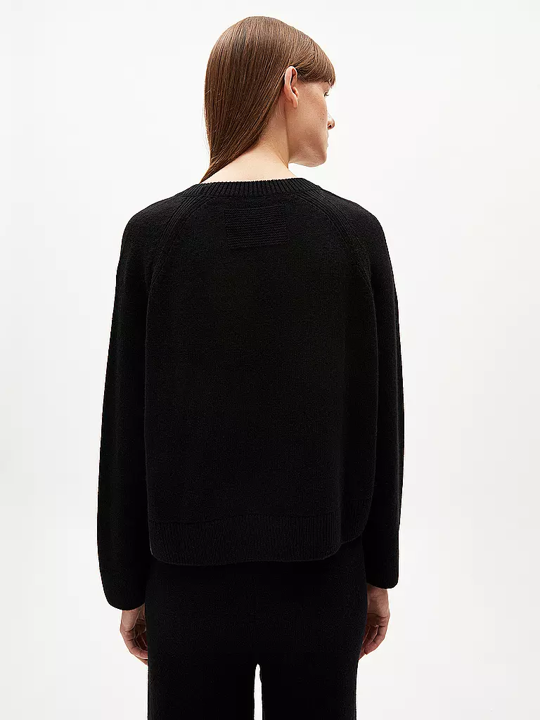 ARMEDANGELS | Pullover DILIRIAA REGLANA | schwarz