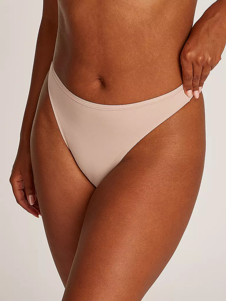 CALVIN KLEIN | String beige | schwarz