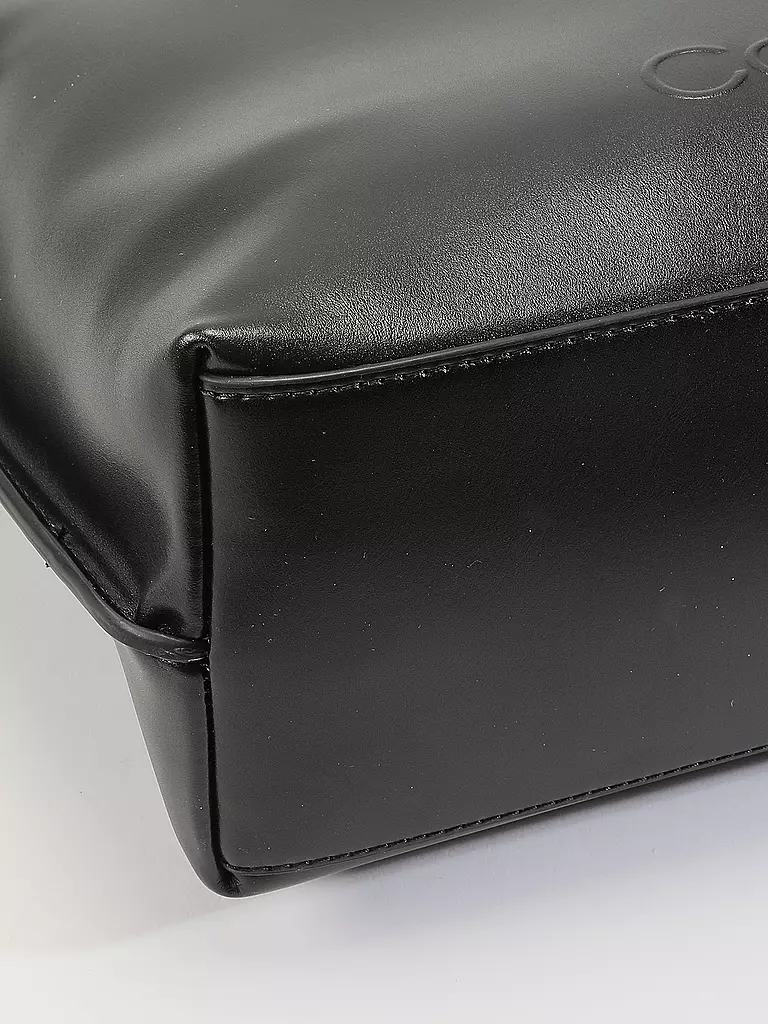 CALVIN KLEIN | Tasche - Hobe EMBOSSED Medium  | schwarz