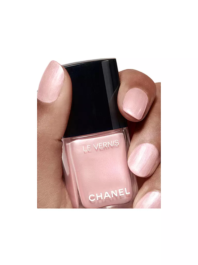 CHANEL | NAGELLACK – FARBE UND GLANZ MIT LANGEM HALT | rosa