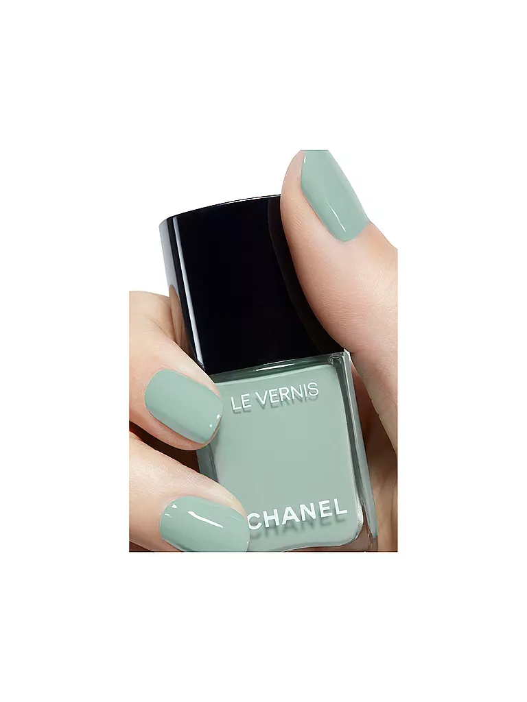 CHANEL | NAGELLACK – FARBE UND GLANZ MIT LANGEM HALT | rot