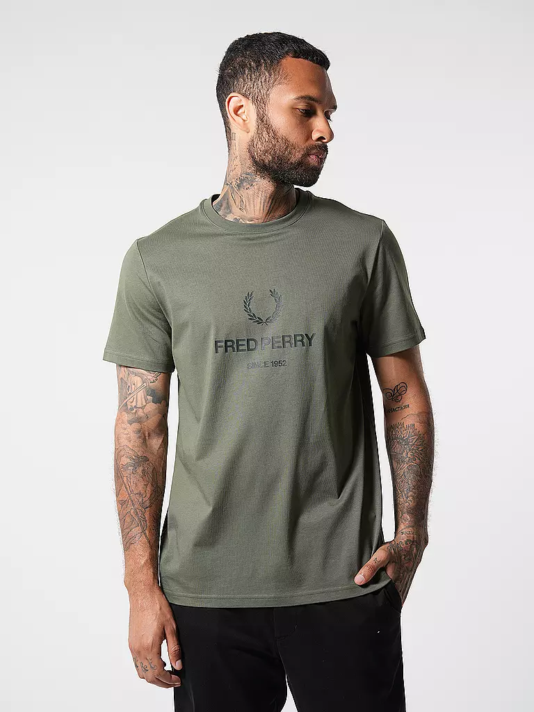 FRED PERRY | T-Shirt  | olive