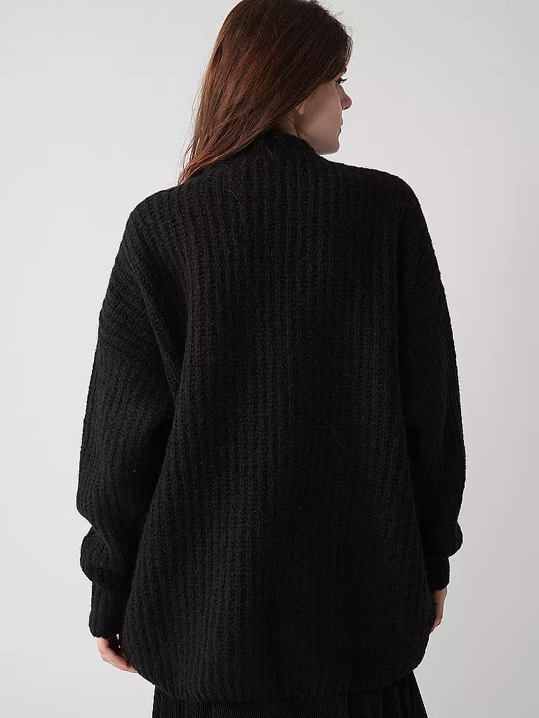 HUGO | Pullover SLOGUESSY | schwarz