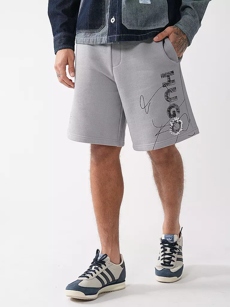 HUGO | Sweatshorts NASIBO | hellgrau