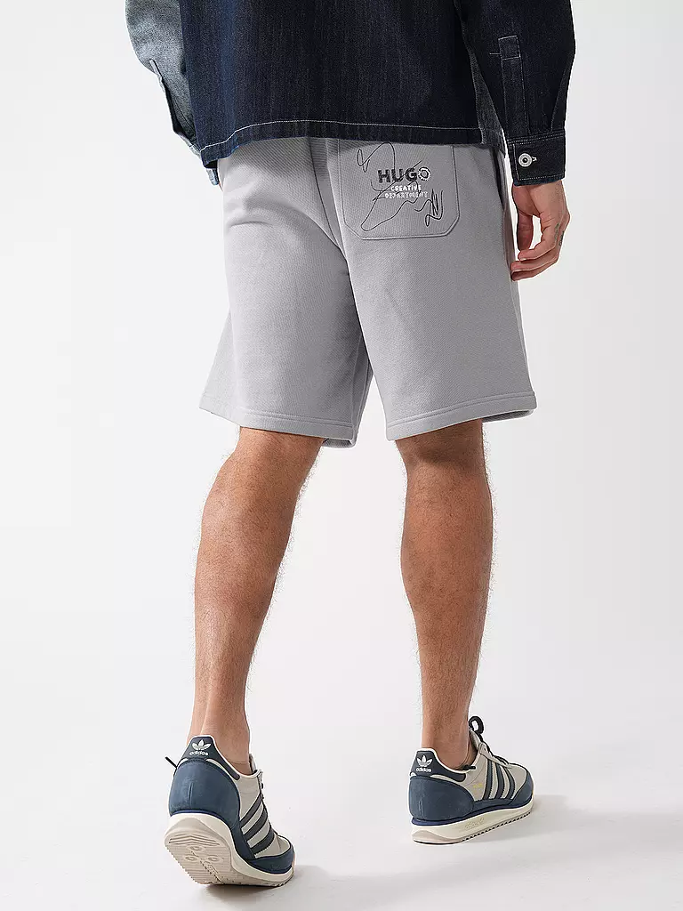 HUGO | Sweatshorts NASIBO | hellgrau