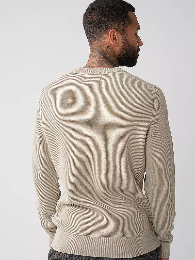 NN.07 | Pullover KEVIN | olive