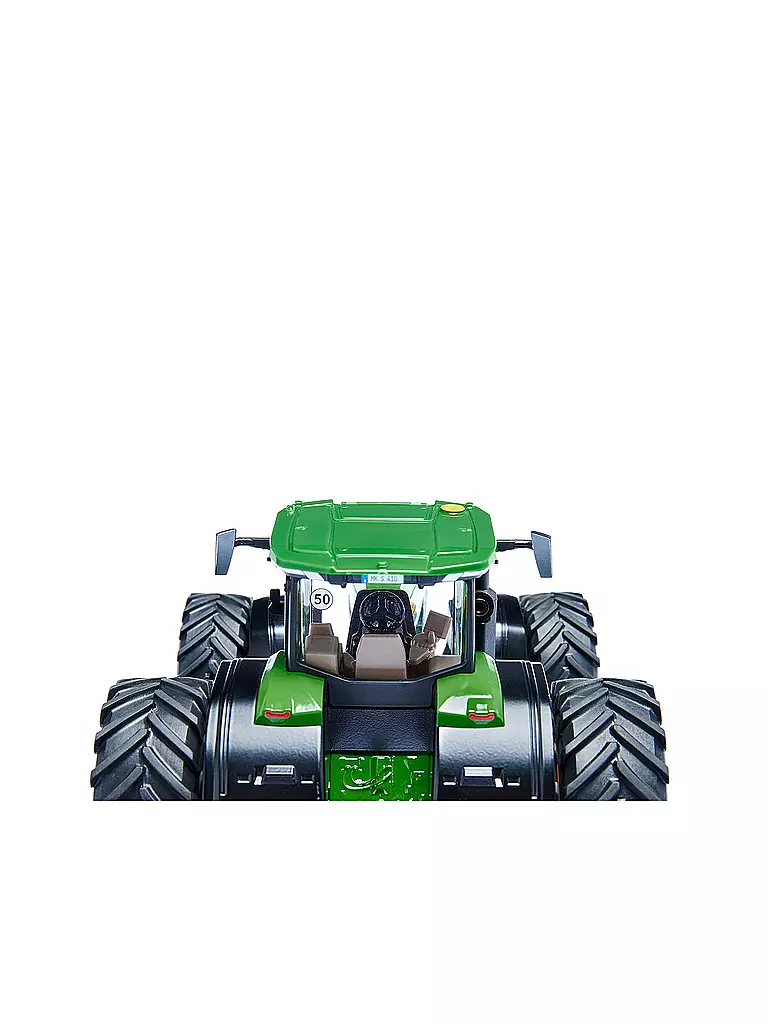 John Deere 8R 410 mit Doppelreifen