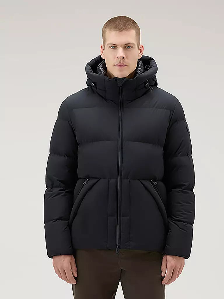 WOOLRICH | Daunenjacke SIERRA | schwarz